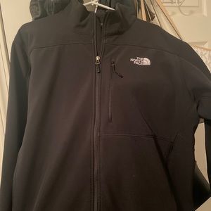 Black north face men’s XL windwall fleece jacket